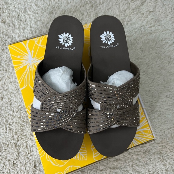 Yellow Box Shoes - Women’s Size 7 Yellow Box Brown Wedge Sandals NEW